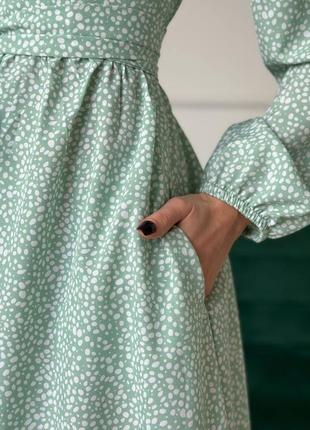 Платье миди имитация запах v образный вырез с рюшечкой рукав на резинке юбка полуклеш под поясок с карманами по спинке молния ткань софт турция2 фото
