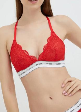 Бюстгальтер guess цвет красный кружевной, узорный