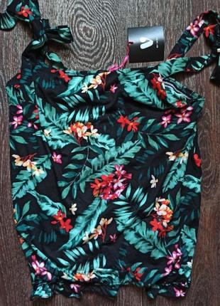 Топ с принтом