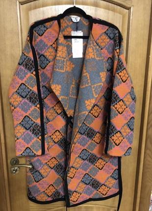 Новое шикарное дизайнерское  пальто осень - весна 50-52 р1 фото