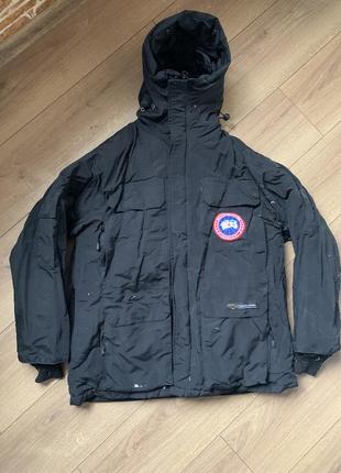 Пухова куртка canada goose