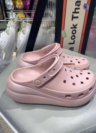 Крокс класссек краш клог пудра-розовые crocs crush shimmer clog pink clay4 фото