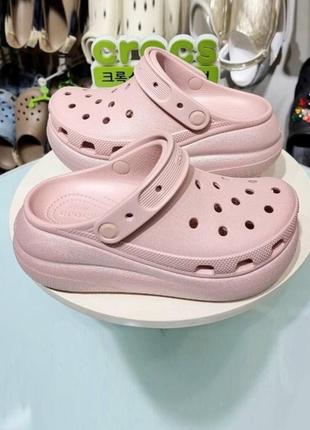 Крокс классік краш клог пудра-рожеві crocs crush shimmer clog pink clay