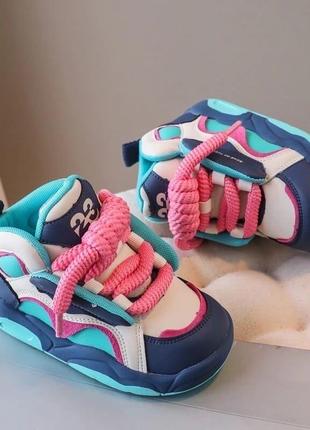 Хайтопи кросівки для дівчат