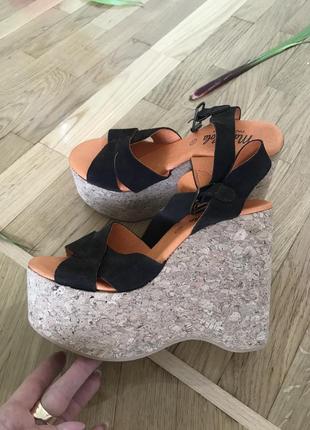 Босоножки натур кожа испания