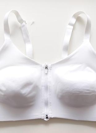Бюстальтер спортивного плану