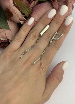 Стильные серебряные сережки висячие без камней длинные женские серьги кисти из серебра с английским замком2 фото