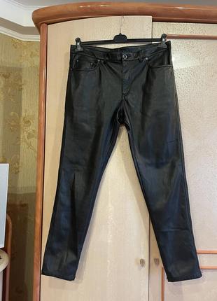 Черные брюки zara экокожа 50-52