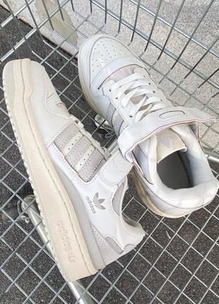 Adidas forum cream white