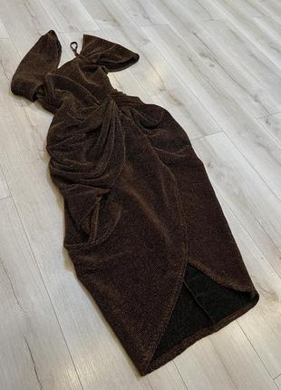 Розпродаж плаття prettylittlething міді сяюче з глітером asos з драпіруванням10 фото