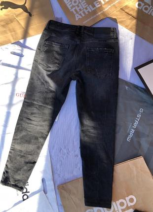 Стильные кастомные джинсы zara6 фото