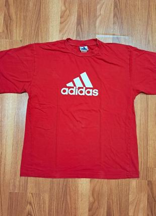 Чоловіча червона вінтажна футболка adidas з великим лого
