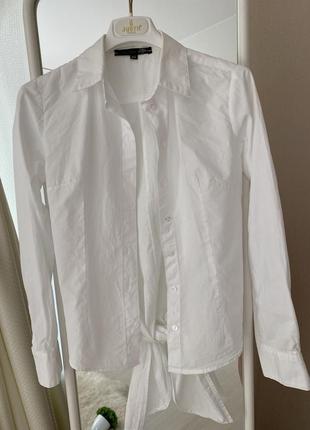 Рубашка белая трендовая с вузлом