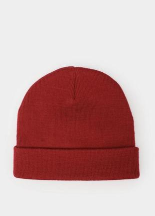 Зимняя короткая унисекс шапка от бренда champion в бордовом цвете, шапочка мини бини7 фото