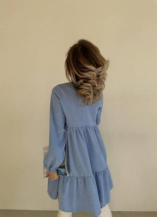 Вельветовое голубое стильное трендовое платье свободного кроя из микровельвета 20244 фото