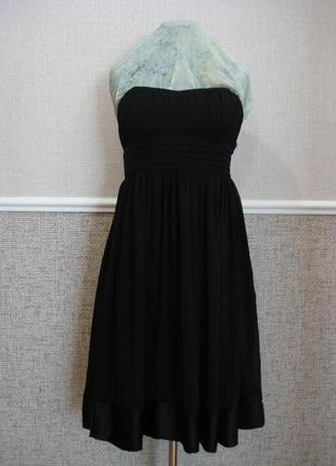 Маленькое черное шифоновое платье с открытыми плечами