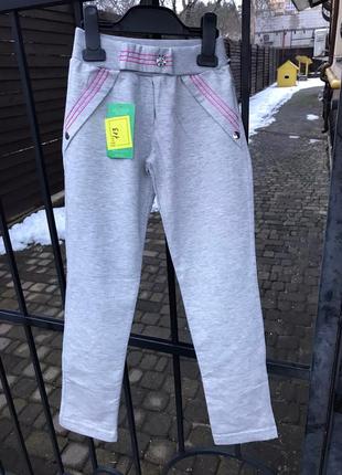 3 пари нових спортивних штанів на зріст 128, 122 см