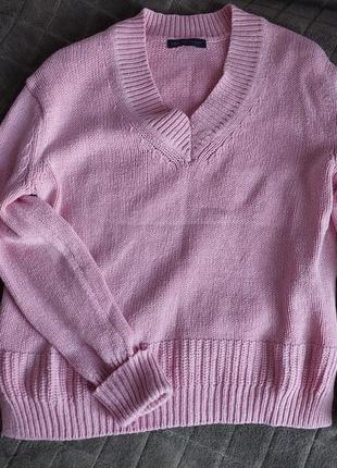 Розовый свитерик с v вырезом2 фото