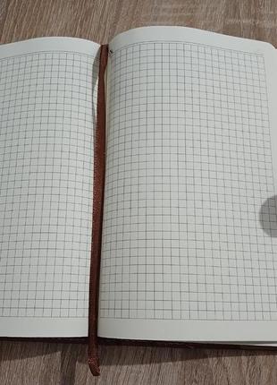 Блокнот планер ежедневник бордовый в клетку из экокожи формат а5 на магните3 фото