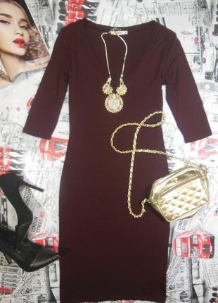 Платье футляр с декольте цвета марсала4 фото