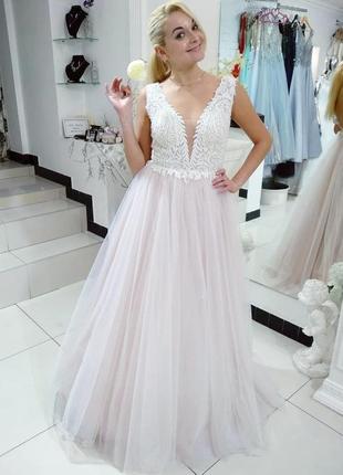 Блискуча вечірня весільна випускна рожева пудрова молочна сукня -70%