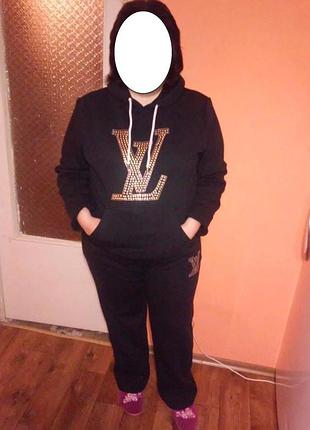 Теплый спортивный костюм. осталось 2шт 58размер.