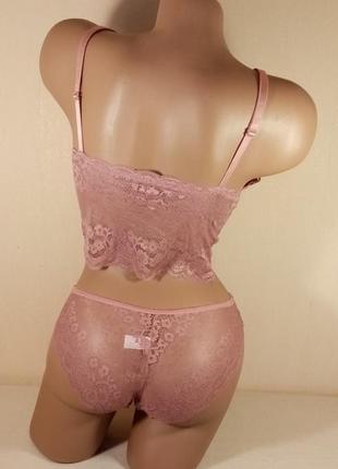 Пудрово-розовый комплект кружевного белья shealgeol2 фото