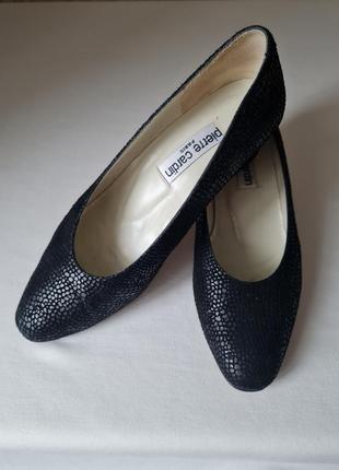 Туфли замшевые чёрные винтажные pierre cardin1 фото