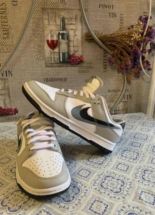 Кроссовки nike dunk low fd0661-100 (оригинал)4 фото