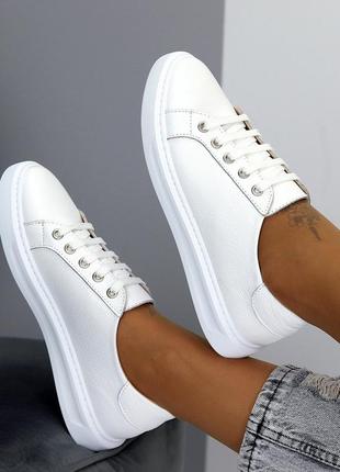 Базовые прошитые кожаные женские белые кеды натуральная кожа флотар