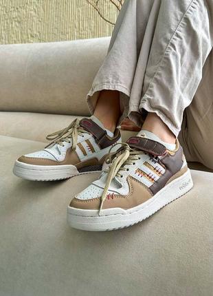 Классные женские кроссовки adidas forum low clear brown коричневые с белым2 фото