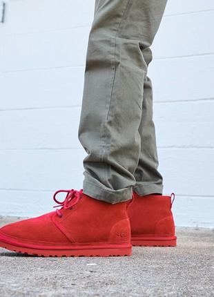 Теплые мужские ботинки угги ugg australia
ugg neumel boot samba red