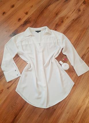 Белая блузка рубашка .