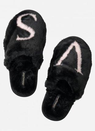 Тапочки женские victoria's secret с логотипом closed toe faux fur slipper 36-37 черные1 фото