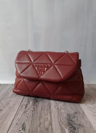 Кожаная сумка в стиле ботинки prada