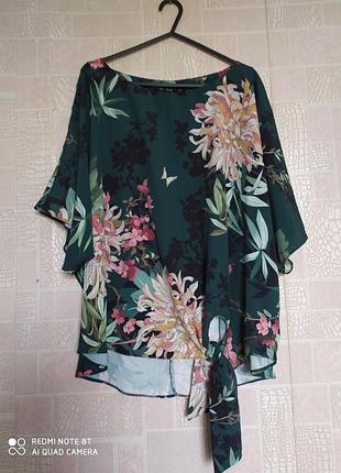 Квіткова блуза