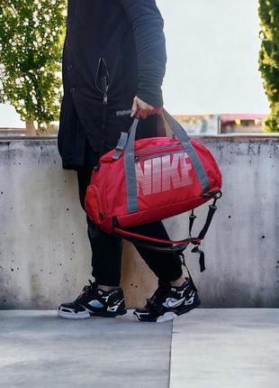 "сумка nike heritage duffel: стильна й універсальна"2 фото