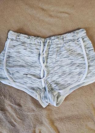 Шорти жіночі