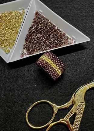 Каблочка из бисера