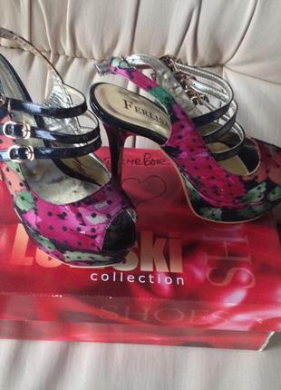 Суперські босоніжки в ідеалі