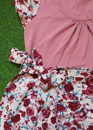 Платье в цветочек, с розовым верхом и коротким рукавом2 фото