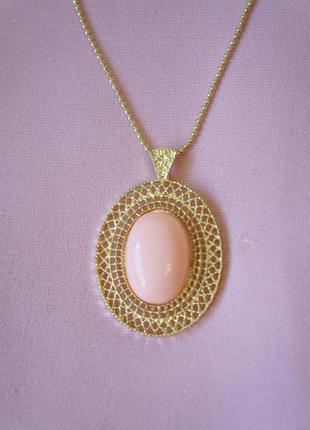 Ніжно рожева підвіска