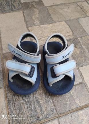 Босоножки босоніжки