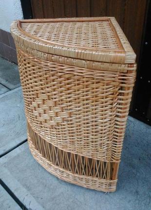 Плетеная из лозы корзина,ящик для белья большая угловая натуральная "№2"