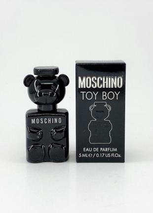 Moschino toy boy парфюмированная вода 5 мл миниатюра