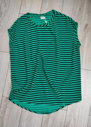 Уждиненная футболка у смужку ,легка , saint tropez