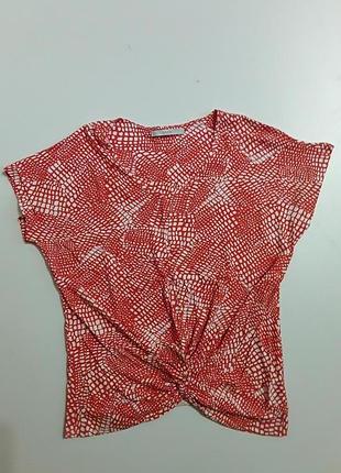 Фирменная футболка