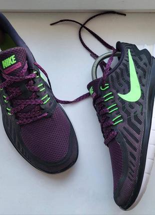 Женские беговые оригинальные кроссовки 
nike free