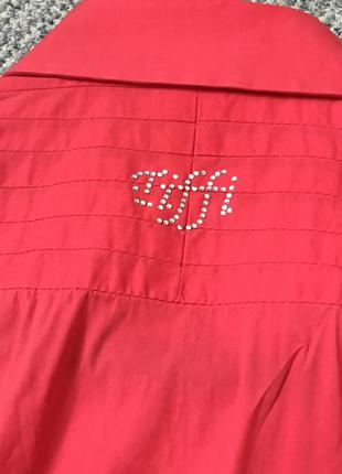 Блузка красного цвета с коротким пышным рукавом4 фото