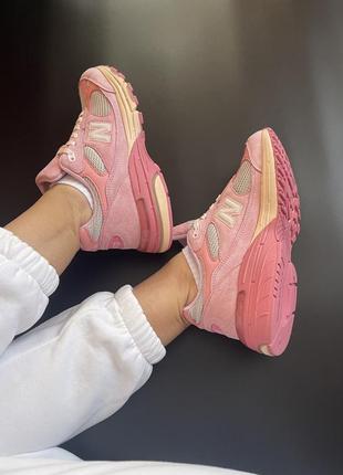 Женские кроссовки new balance 993 joe freshgoods pink1 фото